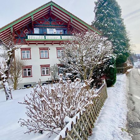 Ferienwohnung Resl - Geschmackvoll Renoviert & Zentral Im Historischen Schindelhaus Oberstaufen Εξωτερικό φωτογραφία